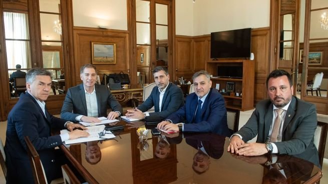 Diego Santilli durante una reunión con gobernadores en la Casa Rosada