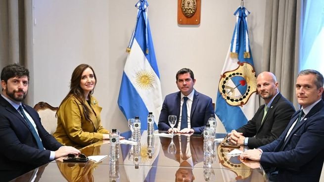 Victoria Villarruel y Marcelo Orrego en San Juan