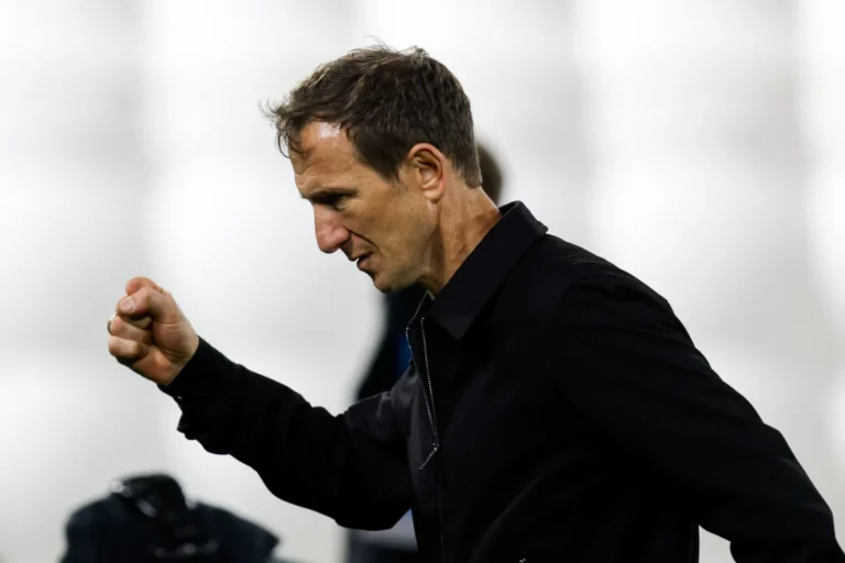 Rodolfo Arruabarrena en conferencia de prensa