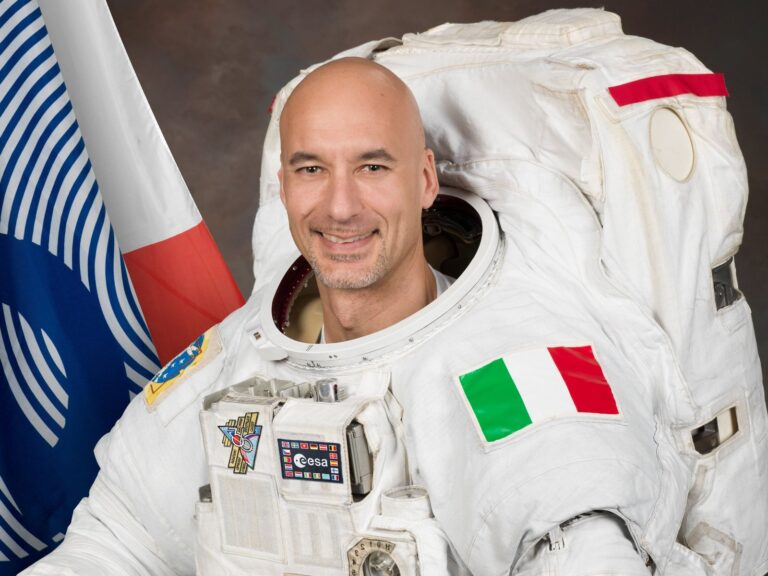 Astronauta Luca Parmitano durante la presentación de la tripulación de Artemis III